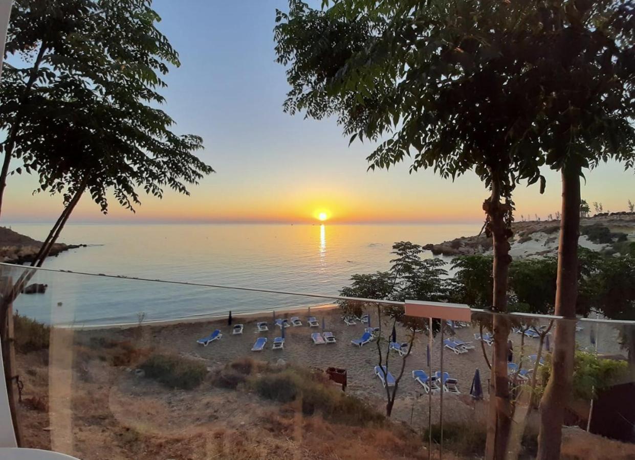 Villa Diana - 200 Meters From Kapparis, Fireman'S Beach Paralimni Exterior foto