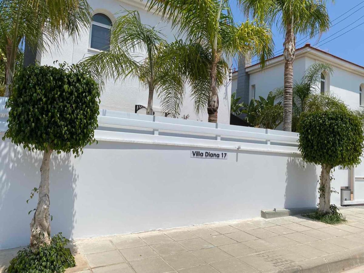 Villa Diana - 200 Meters From Kapparis, Fireman'S Beach Paralimni Exterior foto